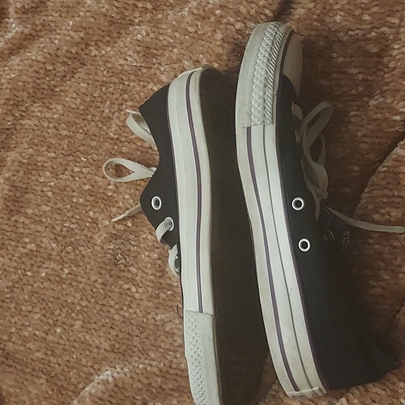 Black Low Top Converse - Picture 4 of 12